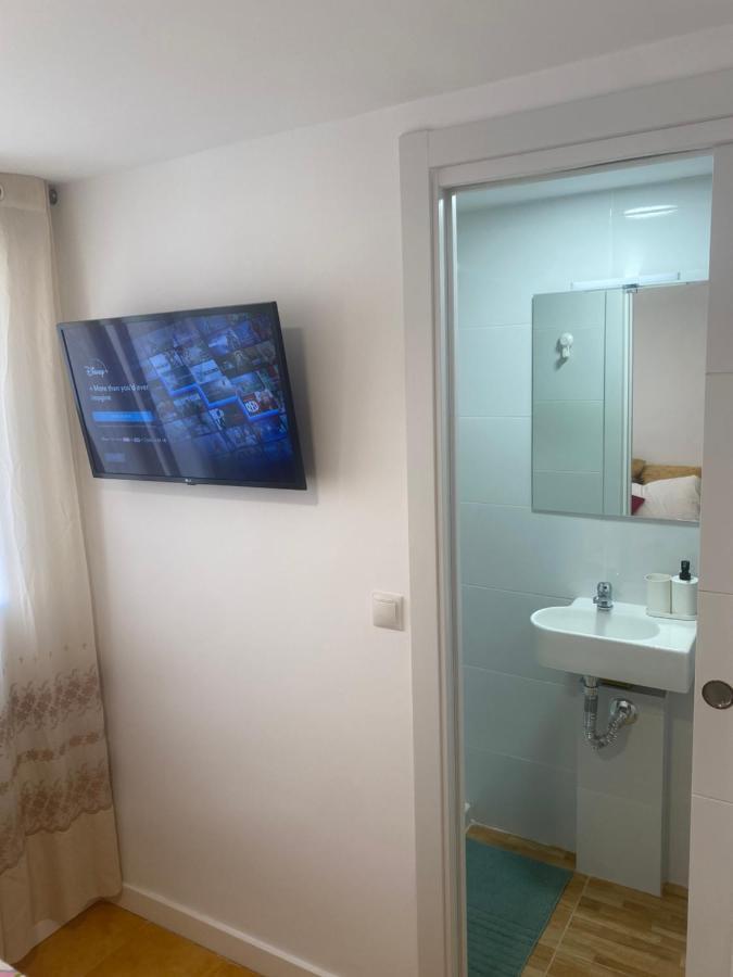 Habitaciones Con Bano Y Cocina Privada فالنسيا المظهر الخارجي الصورة