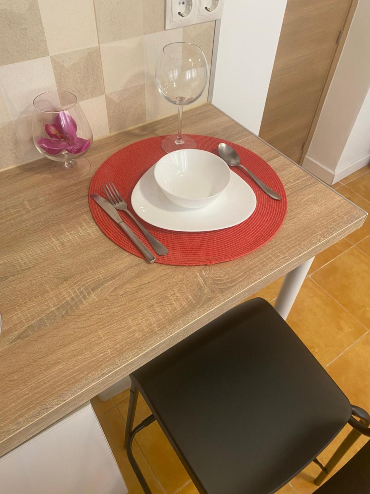 Habitaciones Con Bano Y Cocina Privada فالنسيا المظهر الخارجي الصورة