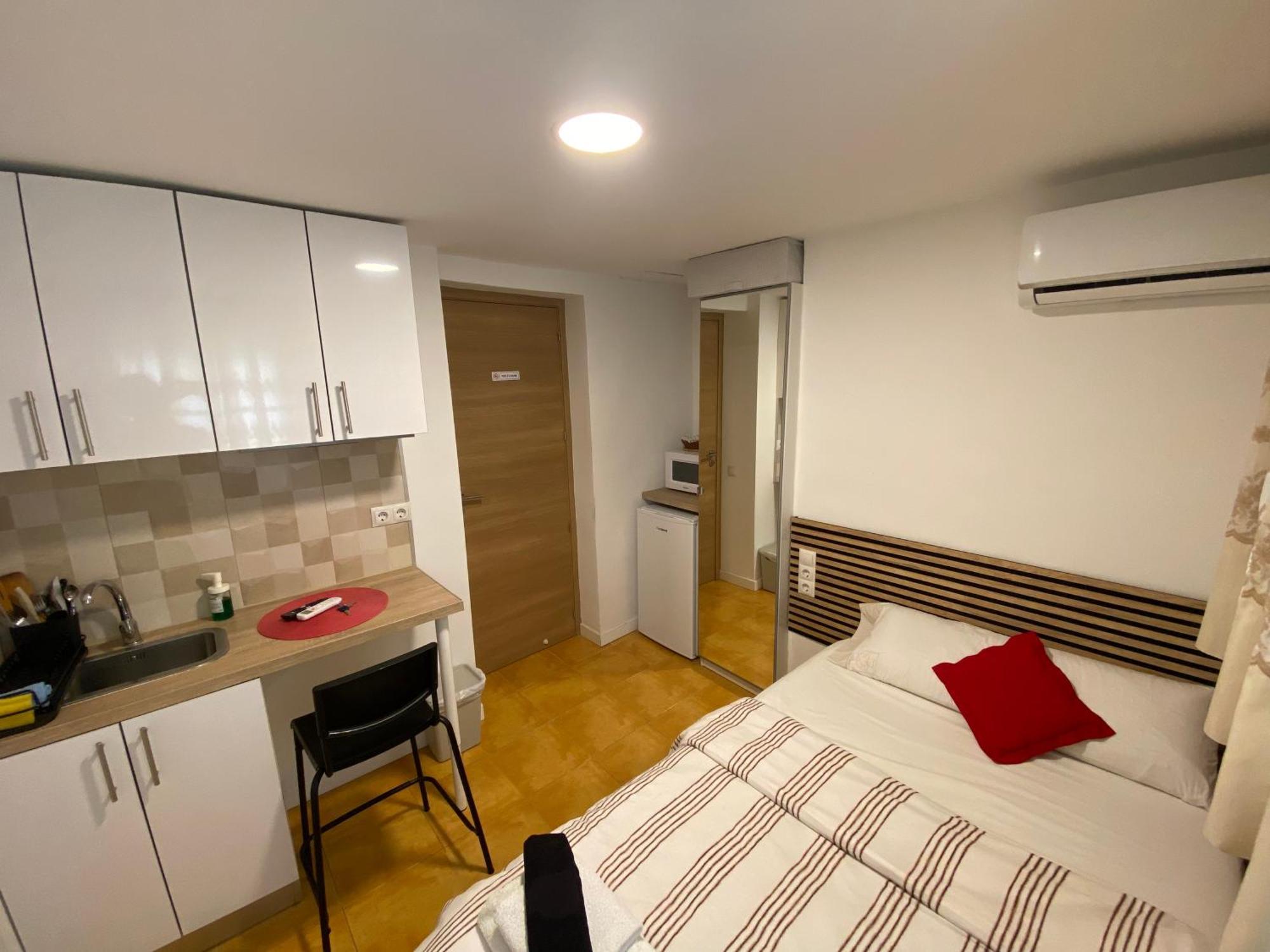 Habitaciones Con Bano Y Cocina Privada فالنسيا المظهر الخارجي الصورة