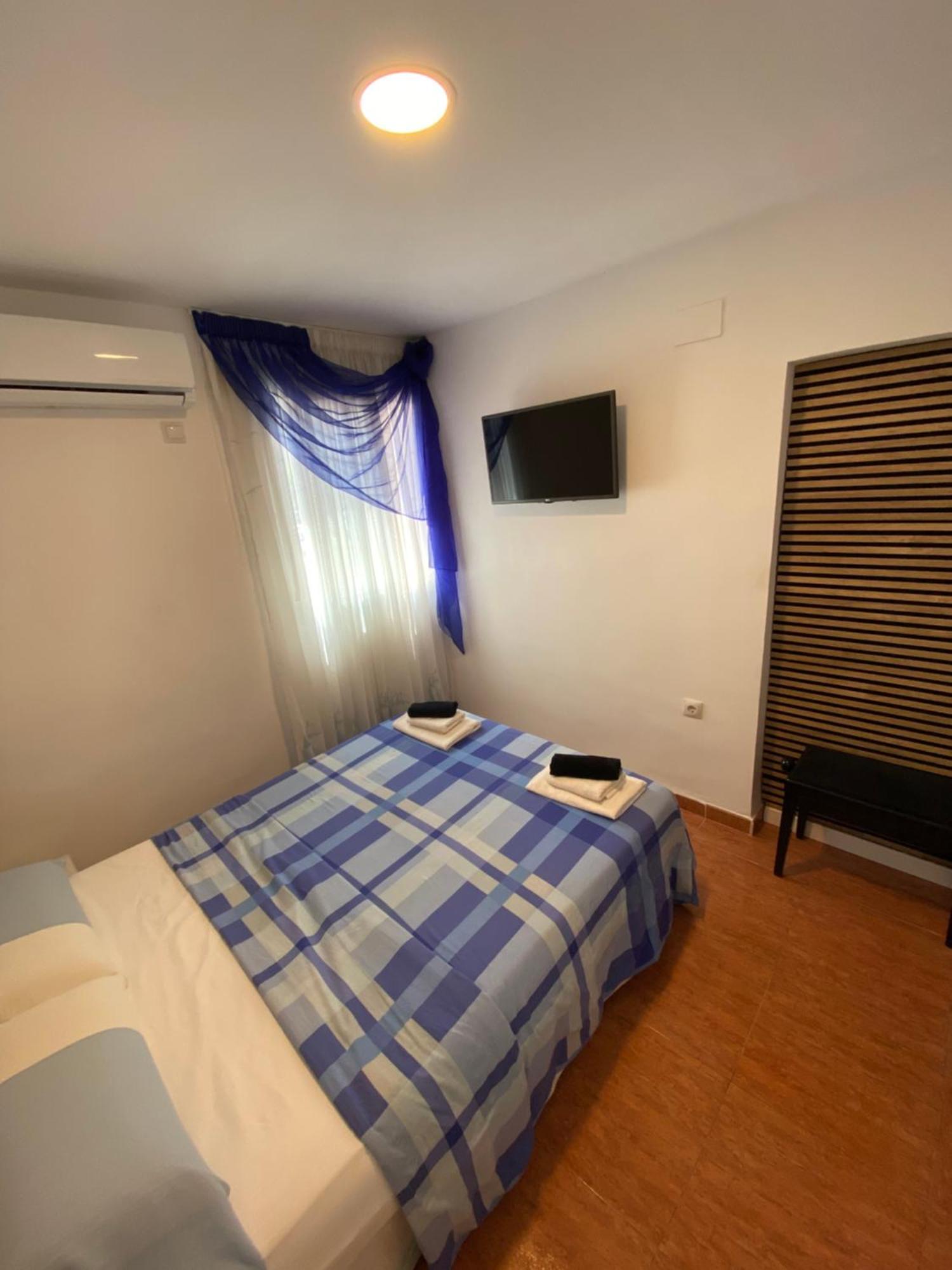 Habitaciones Con Bano Y Cocina Privada فالنسيا المظهر الخارجي الصورة