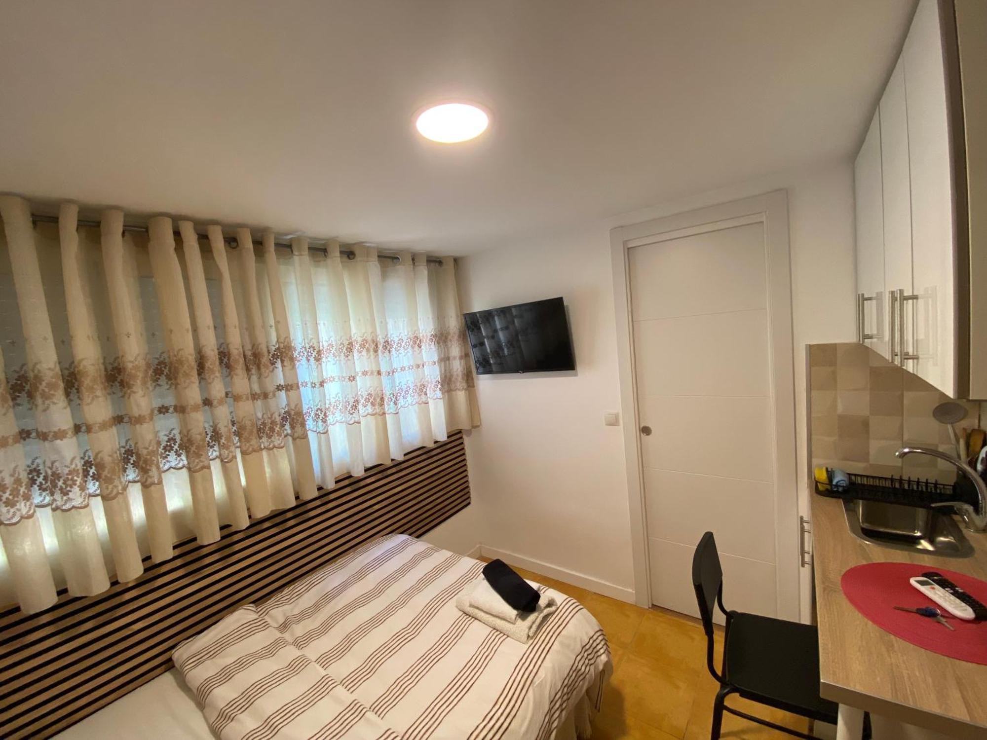 Habitaciones Con Bano Y Cocina Privada فالنسيا المظهر الخارجي الصورة