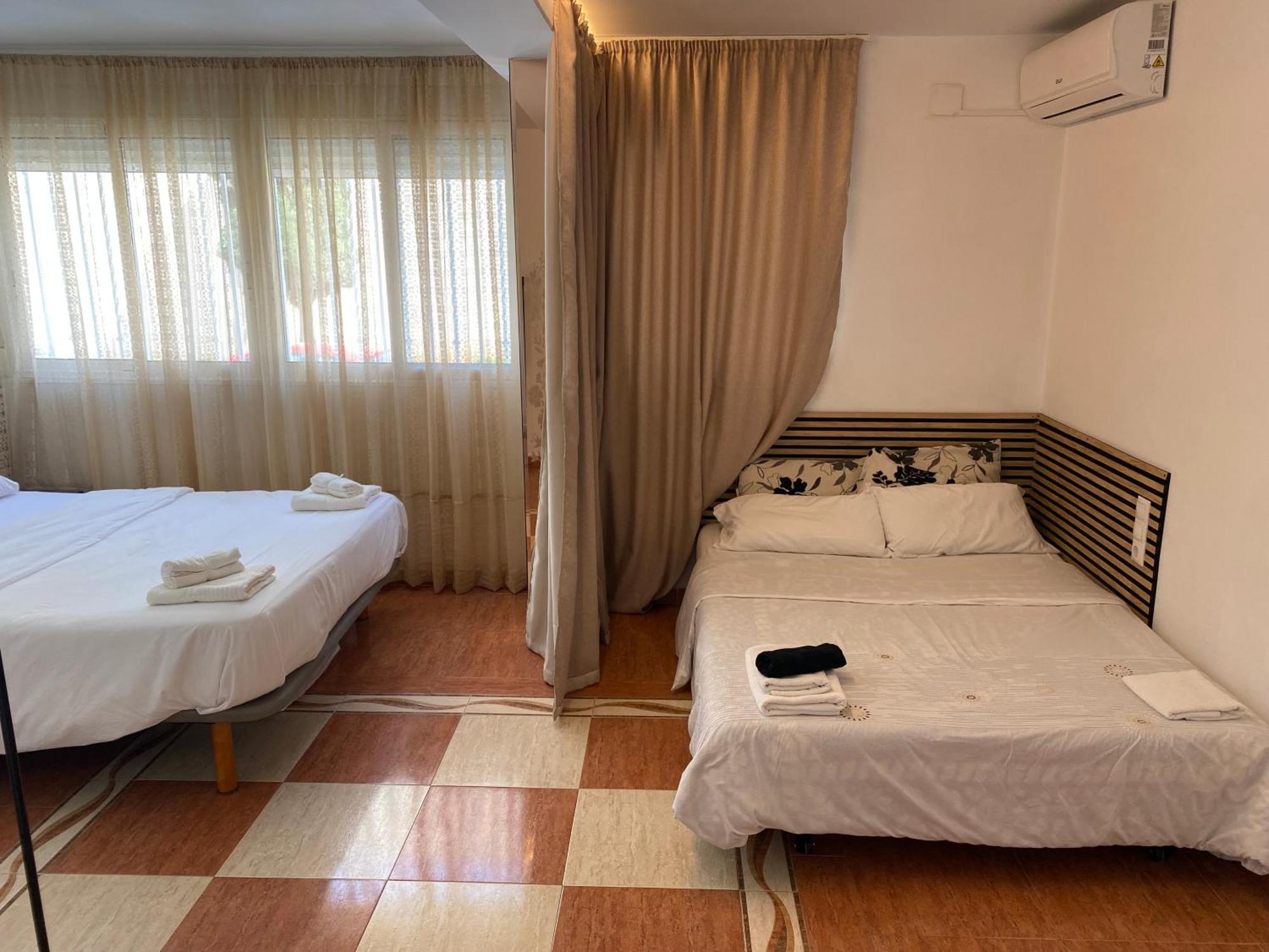 Habitaciones Con Bano Y Cocina Privada فالنسيا المظهر الخارجي الصورة